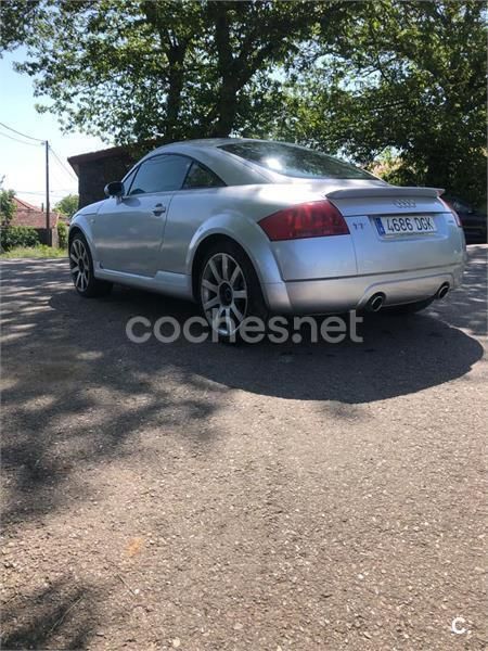 Usado Audi TT 225 CV (165 kW) 2000 Gris / plata Coupe