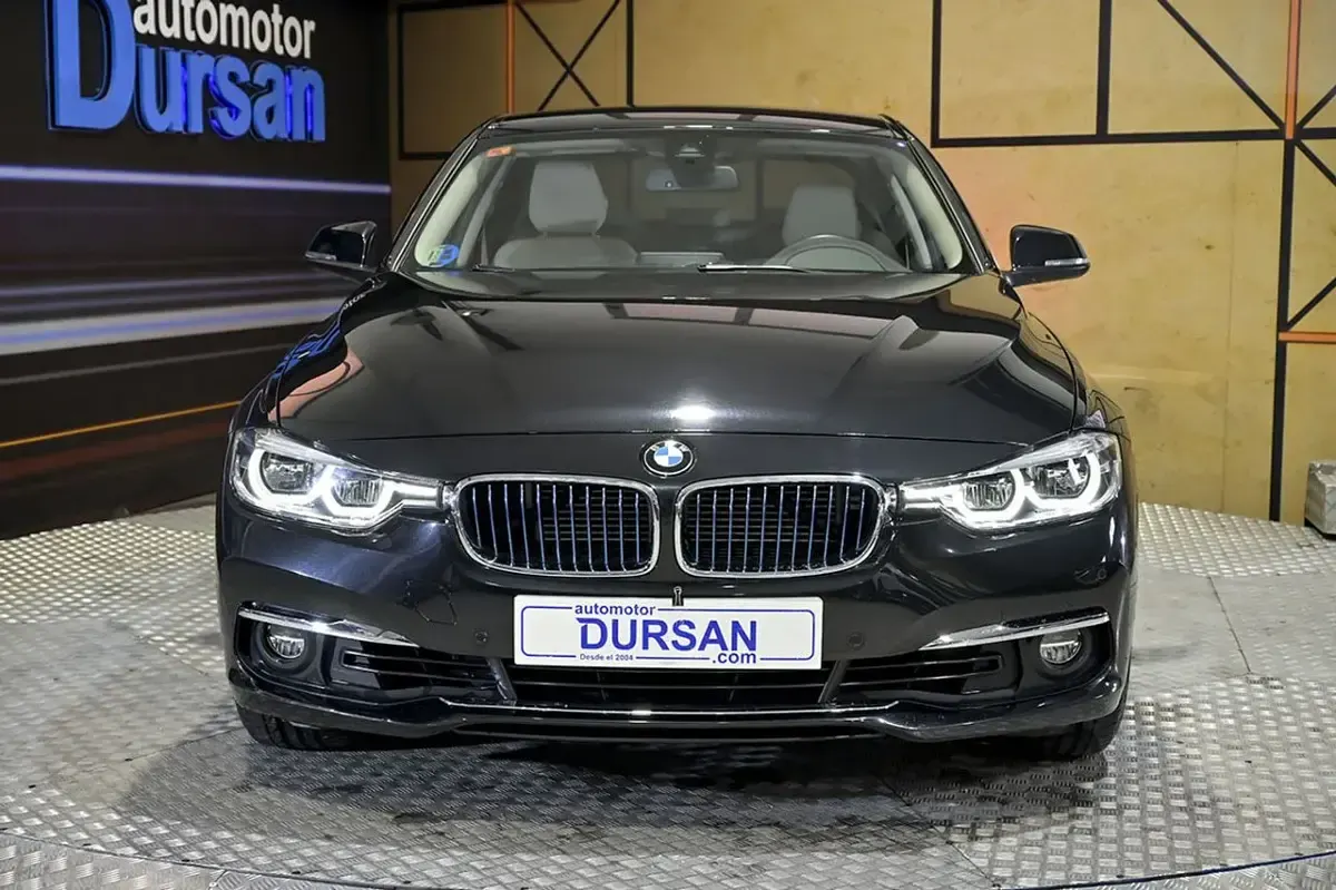 Usado BMW 330e 252 CV (185 kW) 2018 Negro Berlina