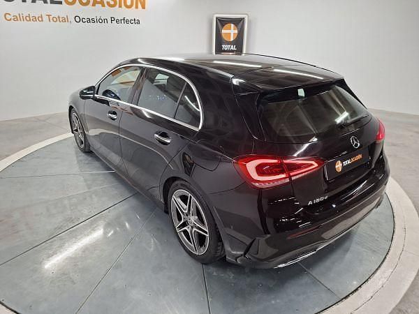 Usado Mercedes A180 116 CV (85 kW) 2018 Negro Berlina