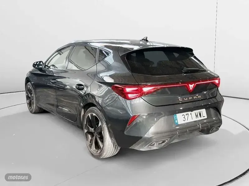 Usado Cupra Leon 150 CV (110 kW) 2024 Gris Berlina