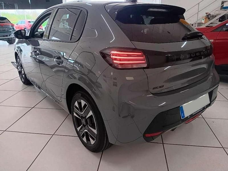 Nuevo Peugeot 208 Allure 101 CV (74 kW) 2025 Gris Utilitario