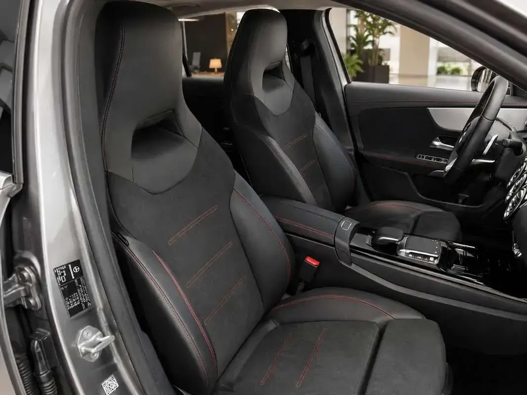 Usado Mercedes CLA250e Shooting Brake 218 CV (160 kW) 2022 Gris Familiar