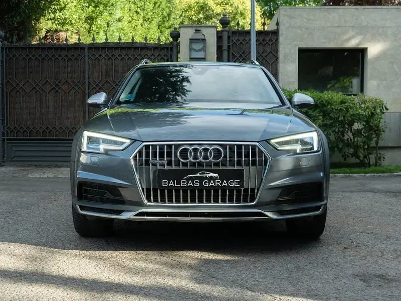 Usado Audi A4 Allroad 245 CV (180 kW) 2019 Gris / plata Familiar