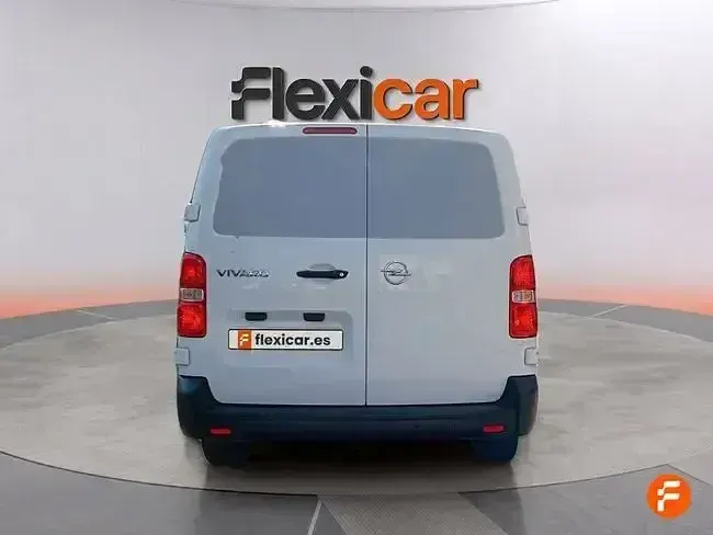Usado Opel Vivaro-e Combi 100 CV (73 kW) 2023 Blanco Monovolumen