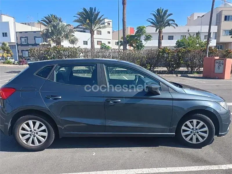 Usado Seat Ibiza FR 115 CV (84 kW) 2019 Gris / plata Utilitario