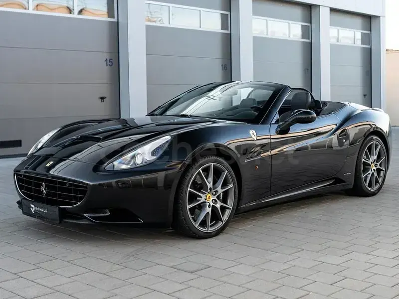 Usado Ferrari California 460 CV (338 kW) 2013 Negro Descapotable