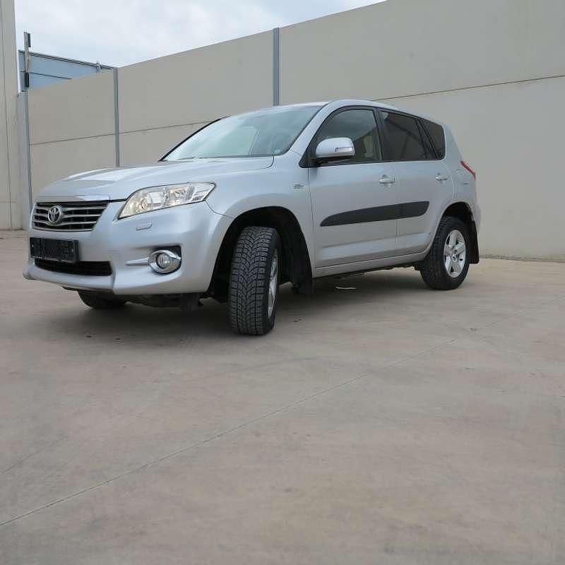 Usado Toyota RAV4 Executive 150 CV (110 kW) 2012 Plateado SUV