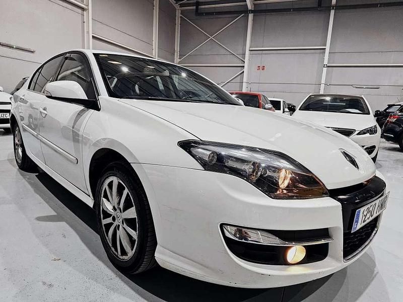 Brugt Renault Laguna III Dynamique 131 HK (96 kW) 2012 Hvid Sedan