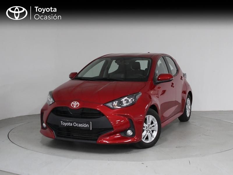 Rojo Usado 2024 Toyota Yaris Edition Berlina | 17.990 € (Precio justo) - Imagen 1/4