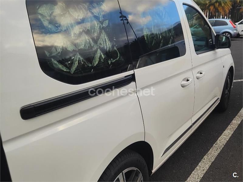 Usado VW Caddy 114 CV (83 kW) 2024 Blanco Monovolumen
