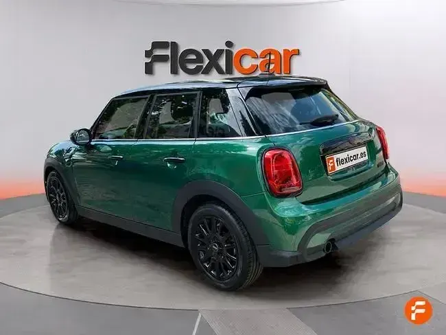 Usado Mini Cooper 136 CV (100 kW) 2022 Verde Utilitario