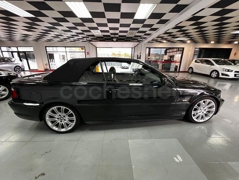 Usado BMW 325 Cabriolet 192 CV (141 kW) 2002 Negro Descapotable