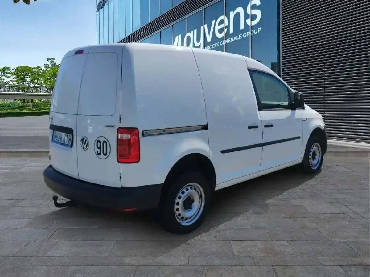 Usado VW Caddy 122 CV (89 kW) 2019 Blanco Monovolumen