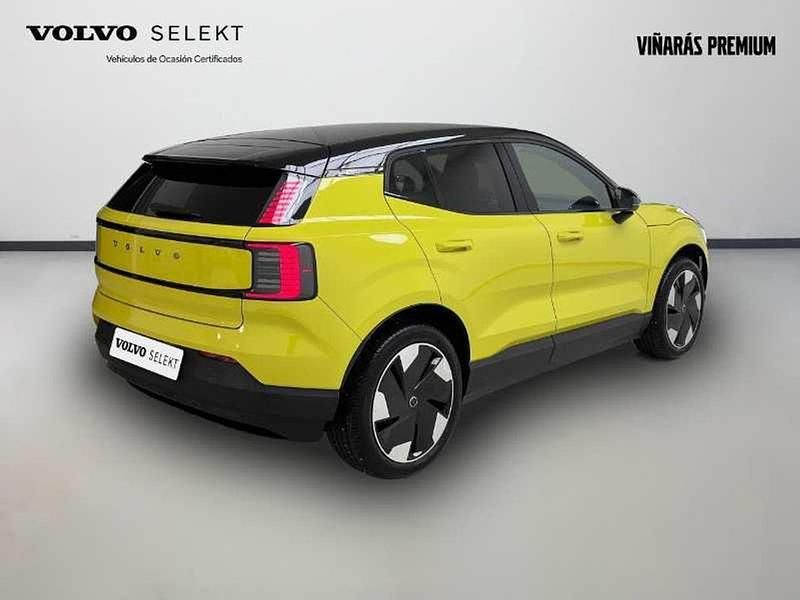 Usado Volvo EX30 Plus 200 kW (272 CV) 2024 Amarillo SUV