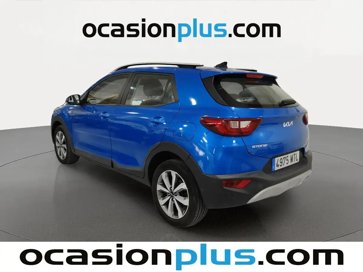 Usado Kia Stonic 101 CV (74 kW) 2024 Azul SUV