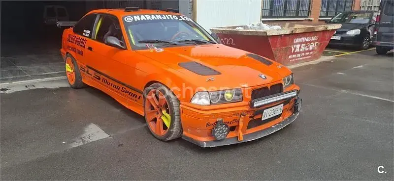 Usado BMW 325 170 CV (125 kW) 1992 Naranja Berlina