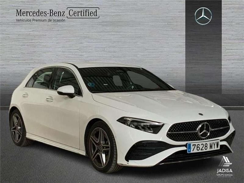 Usado Mercedes A180 136 CV (100 kW) 2025 Berlina