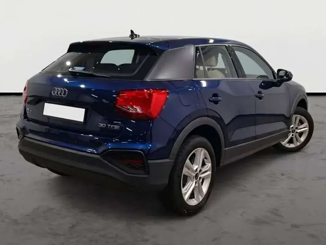 Usado Audi Q2 Sport 110 CV (80 kW) 2023 Azul SUV