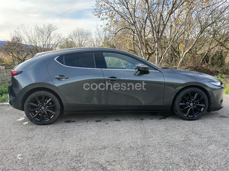 Usado Mazda 3 186 CV (136 kW) 2021 Gris / plata Berlina