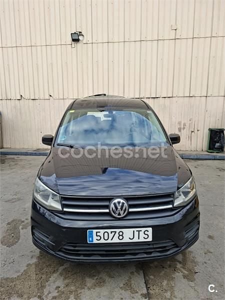 Usado VW Caddy Maxi Trendline 150 CV (110 kW) 2016 Negro Monovolumen
