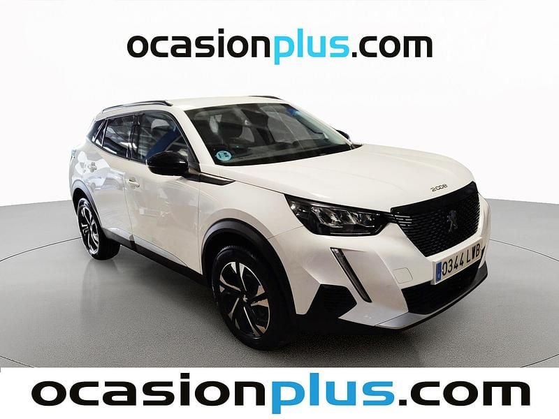 Usado Peugeot 2008 Allure 110 CV (80 kW) 2022 Blanco SUV