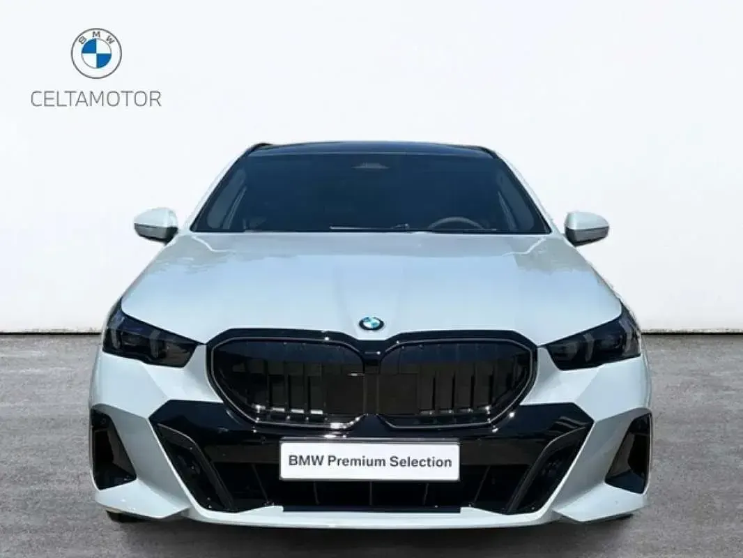 Nuevo BMW 520 Comfort Edition 197 CV (144 kW) 2026 Gris Familiar