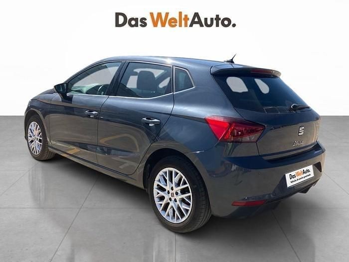 Usado Seat Ibiza 115 CV (84 kW) 2024 Gris Utilitario