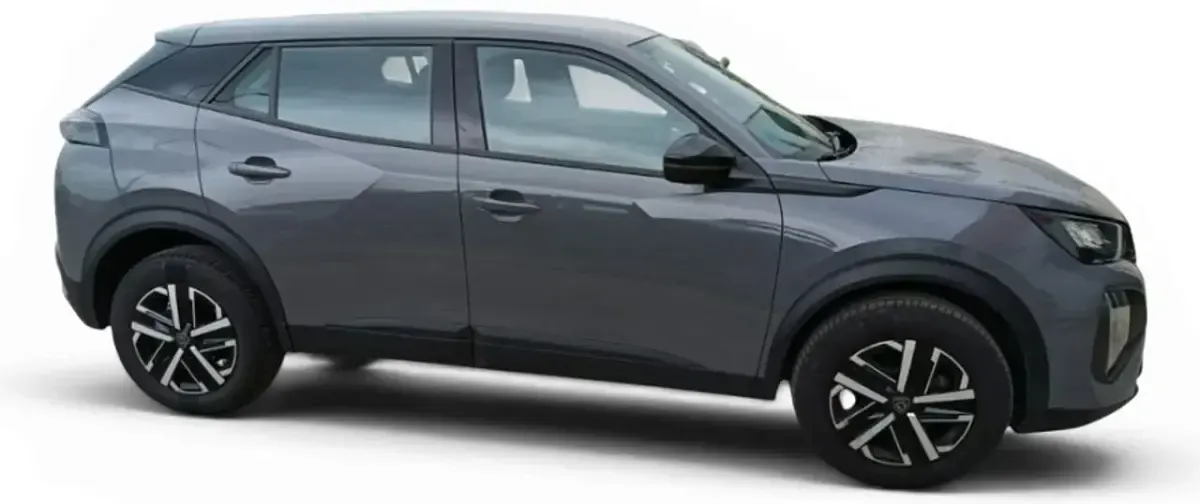 Usado Peugeot 2008 Active 101 CV (74 kW) 2023 Gris SUV