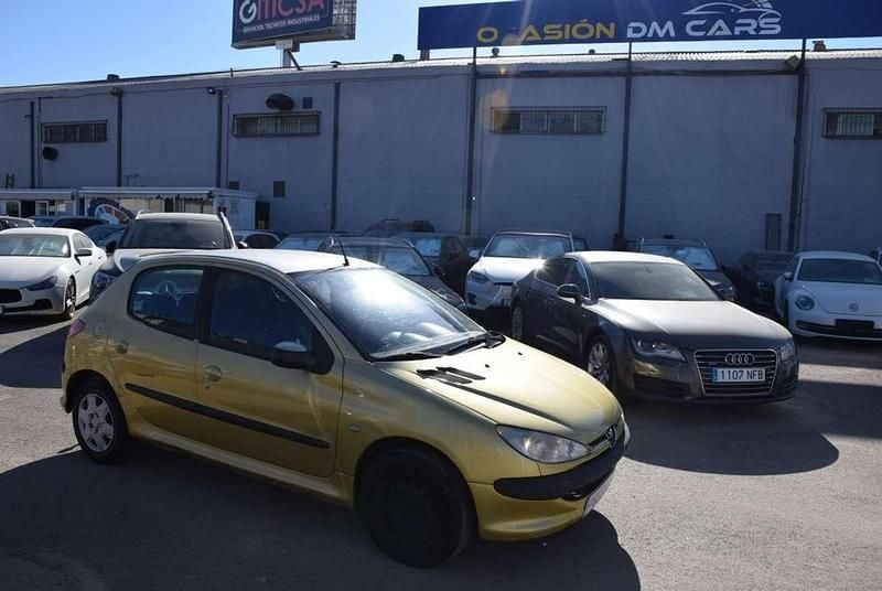 Amarillo Usado 2003 Peugeot 206 Utilitario | 2500 € (Super precio) - Imagen 1/4
