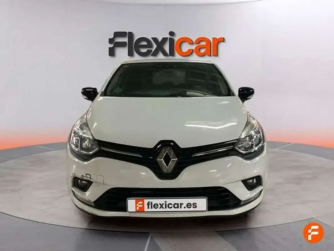 Begagnad Renault Clio IV LIMITED 75 HK (55 kW) 2018 Vit Sedan