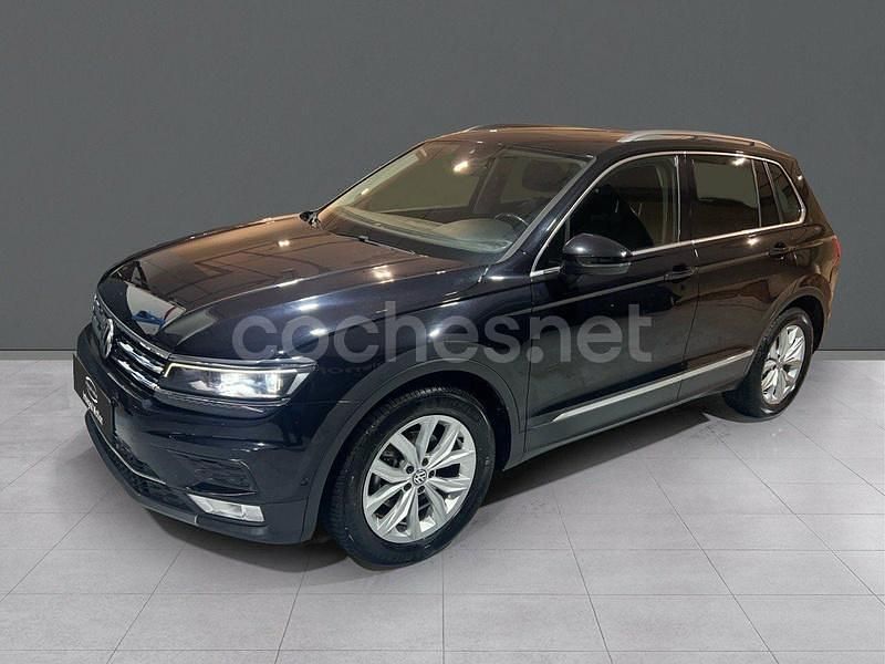 Negro Usado 2017 VW Tiguan Advance SUV | 20.900 € (Un poco caro) - Imagen 1/4