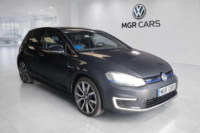 Usado VW Golf VII GTE 204 CV (150 kW) 2015 Gris Utilitario