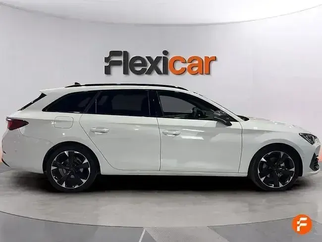 Usado Cupra Leon 150 CV (110 kW) 2024 Blanco