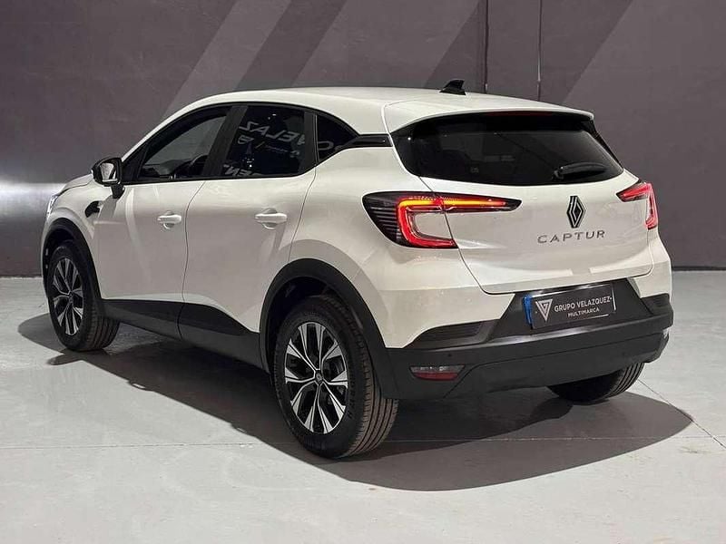Nuevo Renault Captur Evolution 91 CV (66 kW) 2025 Blanco SUV