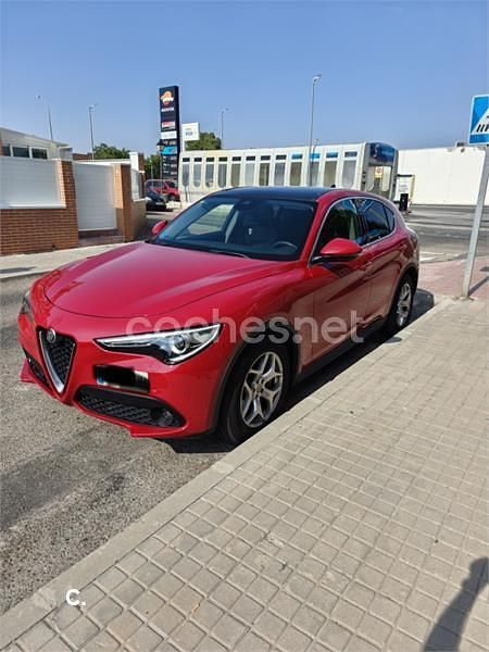 Rojo Usado 2020 Alfa Romeo Stelvio Executive SUV | 26.000 € (Precio justo) - Imagen 1/4