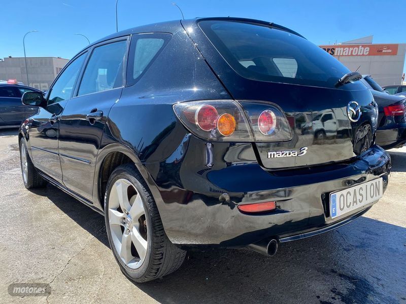 Usado Mazda 3 Sportive 150 CV (110 kW) 2006 Negro Berlina