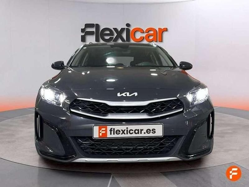 Usado Kia XCeed 101 CV (74 kW) 2024 Gris SUV