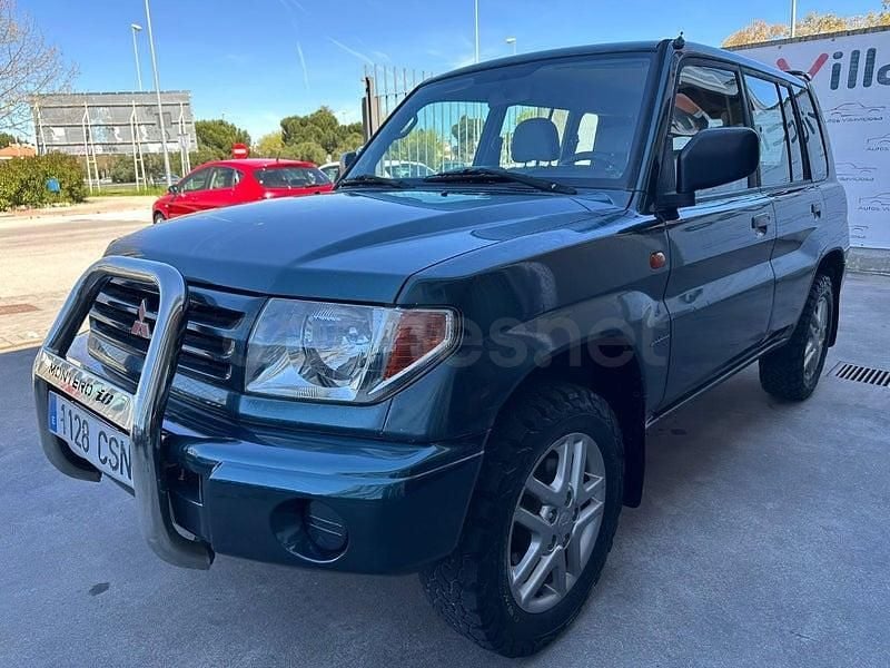 Usado Mitsubishi Montero Plus 114 CV (83 kW) 2004 Verde SUV