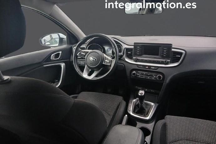 Usado Kia Ceed 119 CV (87 kW) 2020 Blanco Utilitario
