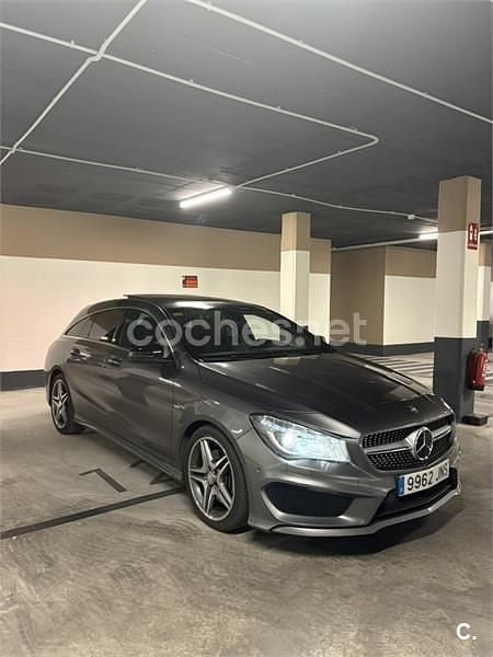 Usado Mercedes CLA220 Shooting Brake AMG line 177 CV (130 kW) 2016 Gris / plata Familiar