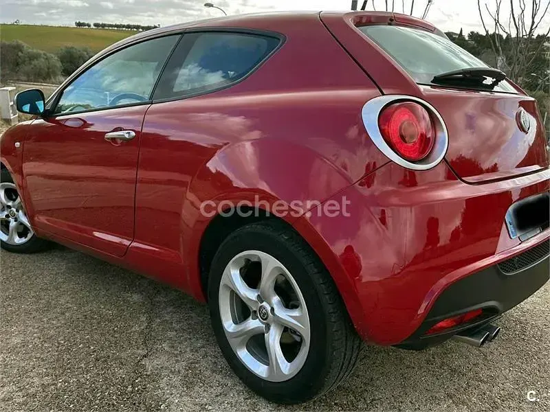 Usado Alfa Romeo MiTo Super 140 CV (102 kW) 2018 Rojo Utilitario