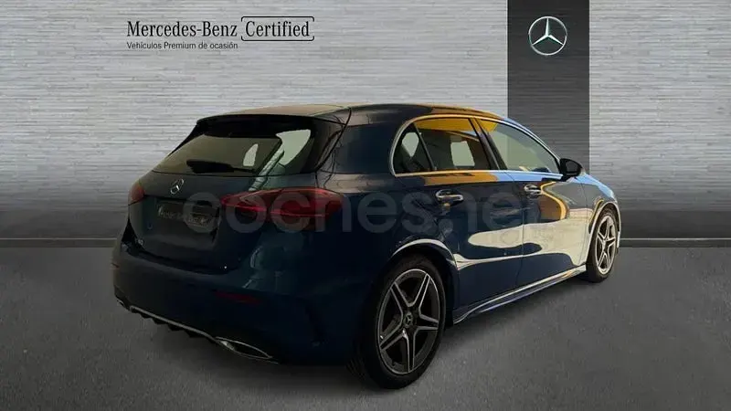 Usado Mercedes A180 136 CV (100 kW) 2025 Azul Berlina