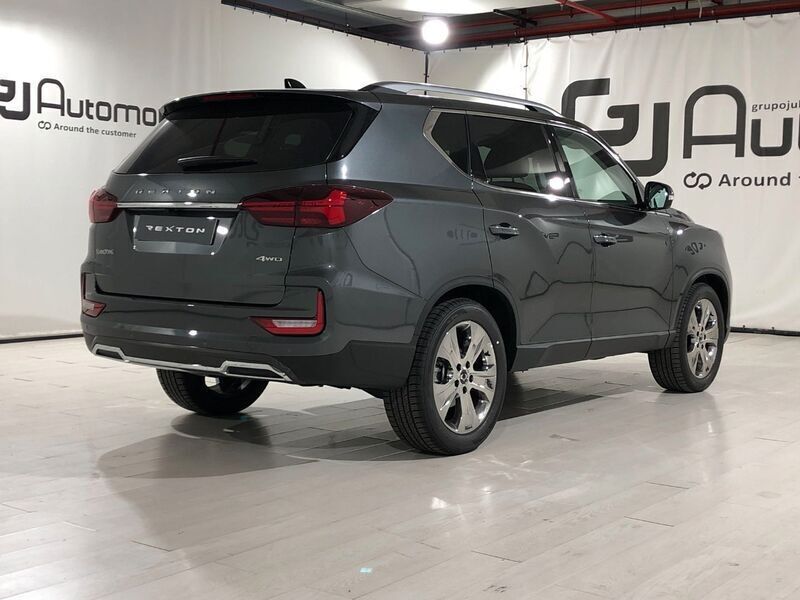 Usado Ssangyong (KGM) Rexton Limited 202 CV (148 kW) 2023 Gris SUV