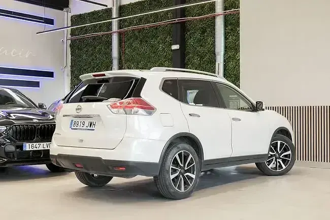Usado Nissan X-Trail N-Connecta 131 CV (96 kW) 2017 Blanco SUV