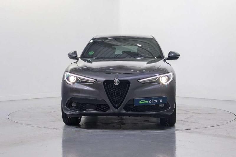 Usado Alfa Romeo Stelvio Veloce 209 CV (153 kW) 2021 Negro SUV