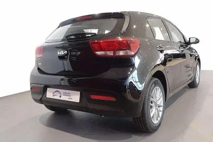 Usado Kia Rio 84 CV (61 kW) 2023