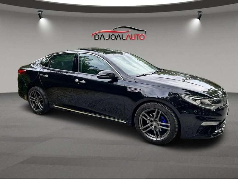 Usado Kia Optima GT-Line 180 CV (132 kW) 2018 Negro Berlina