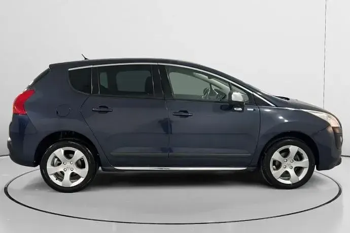 Usado Peugeot 3008 Style 114 CV (83 kW) 2013 Familiar