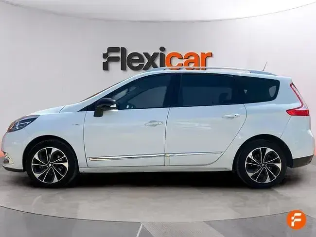 Usado Renault Scénic III Bose Edition 110 CV (80 kW) 2016 Blanco