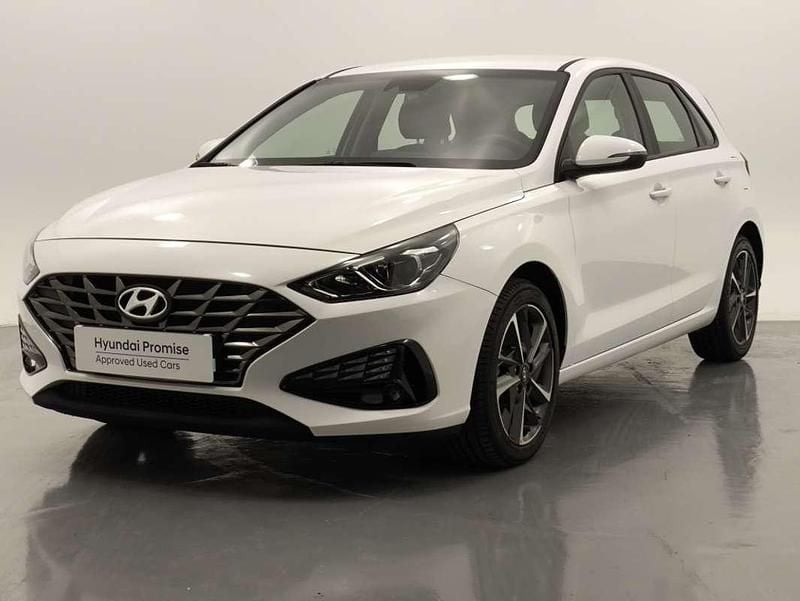 Blanco Usado 2024 Hyundai i30 Utilitario | 17.000 € (Buen precio) - Imagen 1/3